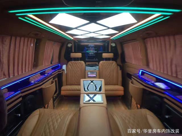 奔驰新威霆内饰改装—华誉房车改装案例-