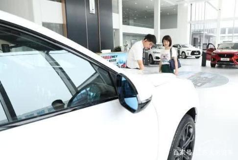 奔驰女司机上热搜,这次轮到她违约了?真相是什么!-