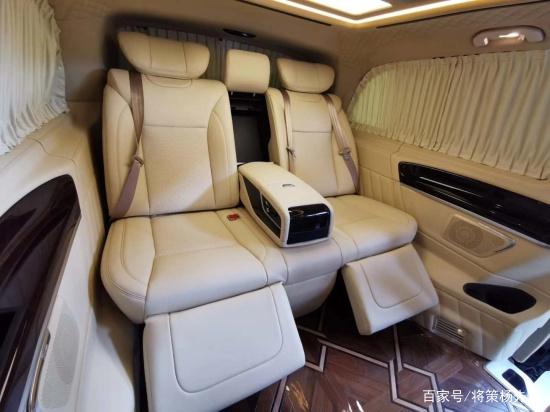 全新奔驰V260国六商务房车最新报价及解析-