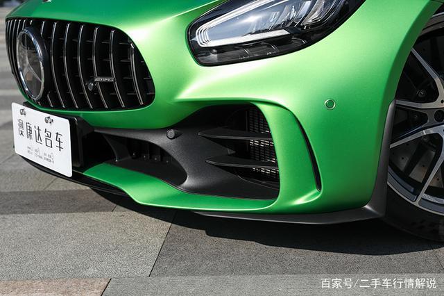 在深圳买二手梅赛德斯AMG GTR 到全球最大二手车展厅澳康达-