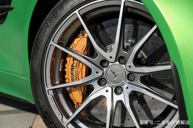 在深圳买二手梅赛德斯AMG GTR 到全球最大二手车展厅澳康达-