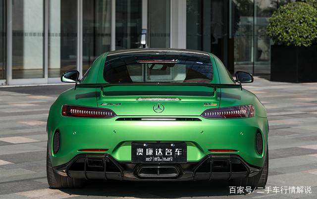 在深圳买二手梅赛德斯AMG GTR 到全球最大二手车展厅澳康达-