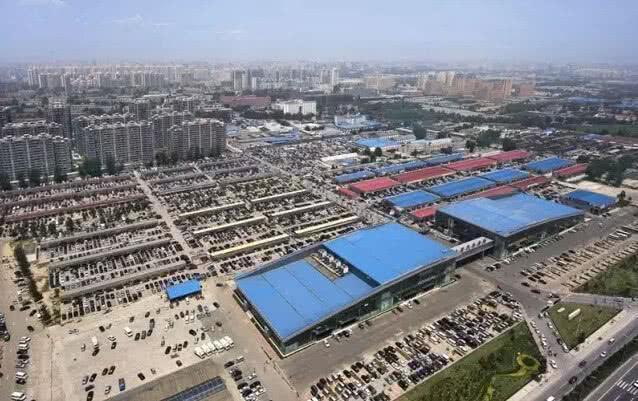 北京二手车市场“一片荒芜”,奥迪A6卖5万,商家无奈说实话-