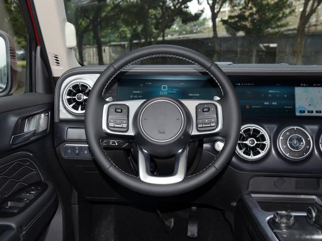 2021款 城市版 2.0T 必须型 坦克300内部配置怎么样 坦克300购车手册-