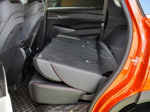 2019款 1.5T 自动舒享版 7座 上汽大通MAXUS D60空间怎么样 上汽大通MAXUS D60购车手册-