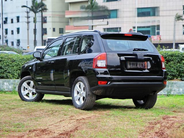 2012款 指南者(进口) 2.4L外部配置怎么样 指南者(进口)购车手册-