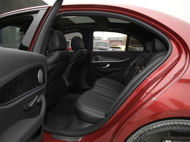 2021款 E 260 轿跑车 奔驰E级(进口)空间怎么样 奔驰E级(进口)购车手册-