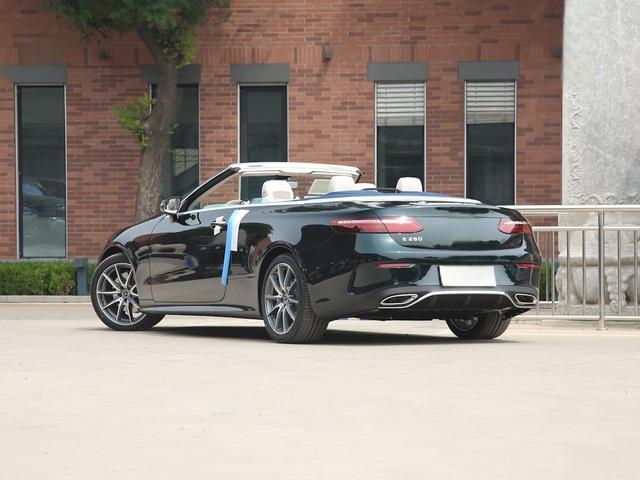 2021款 E 260 轿跑车 奔驰E级(进口)空间怎么样 奔驰E级(进口)购车手册-