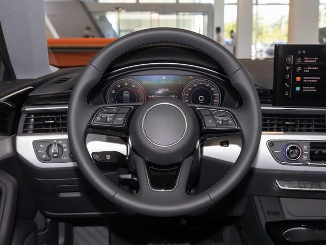 2013款 Sportback 50 TFSI quattro 奥迪A5配置怎么样 奥迪A5购车手册-