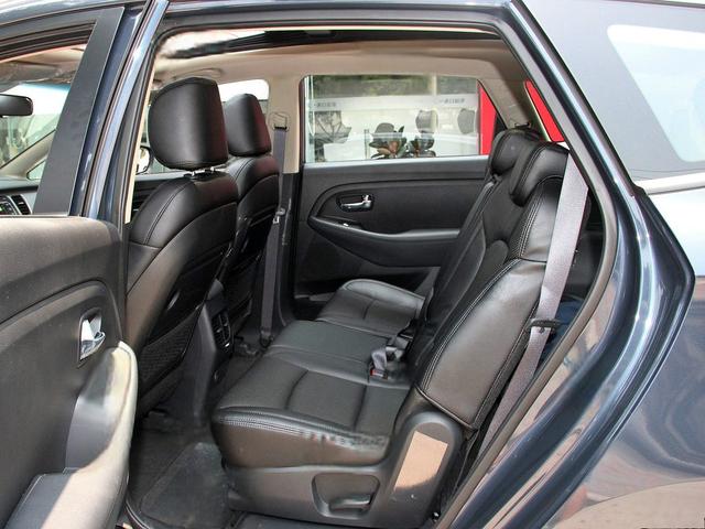 2.0L 新佳乐 自动版 5座内饰材料怎么样 新佳乐购车手册-