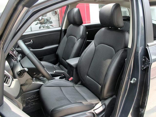 2.0L 新佳乐 自动版 5座内饰材料怎么样 新佳乐购车手册-