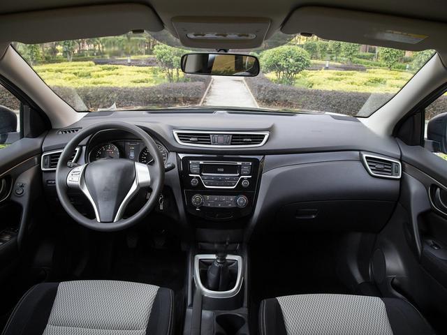 2010款 20X FOUR虎 CVT 4WD 逍客细节怎么样 逍客购车手册-