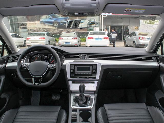 1.8T 迈腾空间怎么样 迈腾购车手册-