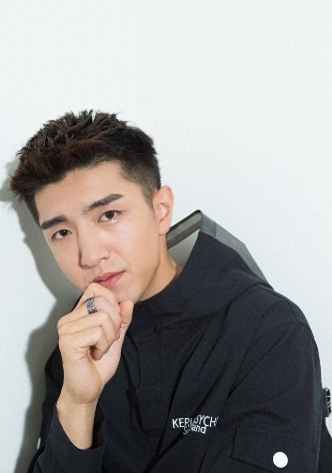 你和我的倾城时光剧情介绍（你和我的倾城时光故事梗概）-