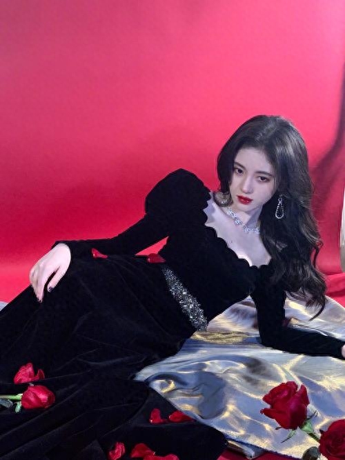 鞠婧祎个人资料简介及家世（鞠婧祎是怎么出道的）-