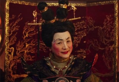 ​郑佩佩个人资料简介：为给富商老公生子，怀孕8次流产4次，最终却净身出户