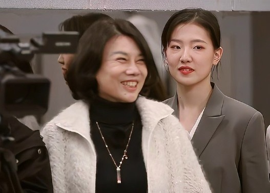 董明珠怒斥孟羽童“只想赚钱” 专家称所有工作的本质就是赚工资 