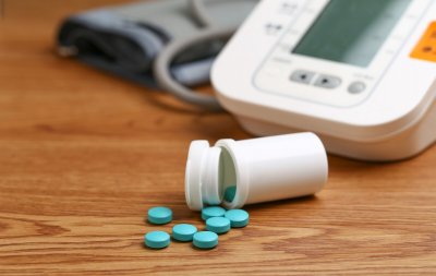 ​降压药什么时候吃 降压药要怎么吃，饭前还是饭后？什么时间吃能发挥最佳药效