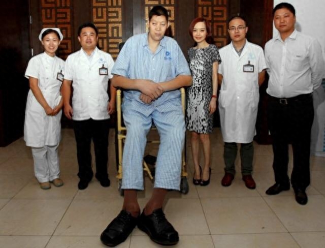 中国最高的十大巨人,姚明不在其列