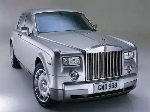 世界十大最贵豪车排行榜,劳斯莱斯和迈巴赫是垫底的!-