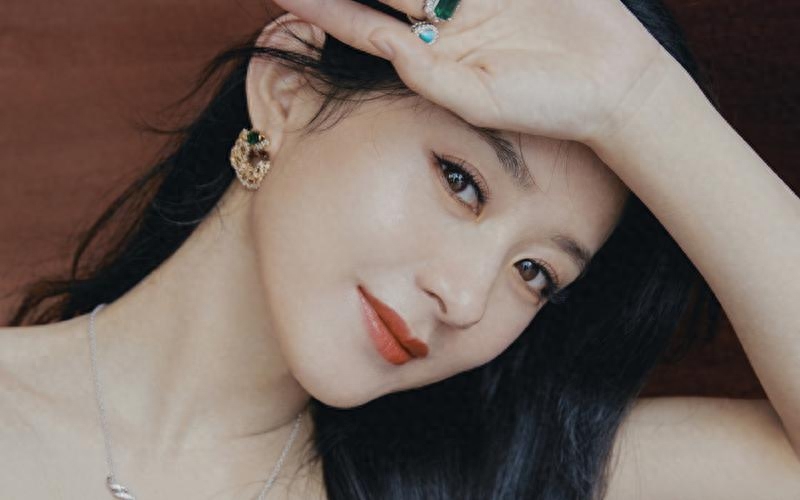 赵丽颖个人资料简介（赵丽颖出生日期及家世情况与成名经历）-