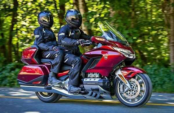 旅行摩托车排行榜前十名,十款适合摩旅的车推荐-