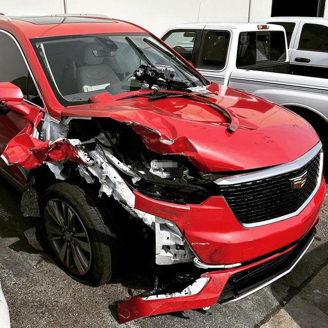 不幸中万幸,凭借高安全凯迪拉克XT6,强森母亲严重车祸人无恙!-