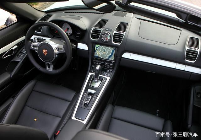 20多万粉丝的网红,驾驶保时捷惨落四脚朝天:几十万没了-