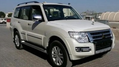 ​三菱帕杰罗v97参数配置（SUV爬坡神器详细介绍 十年经典掌握精髓）