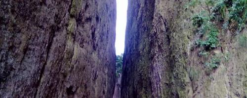 一线天是什么意思