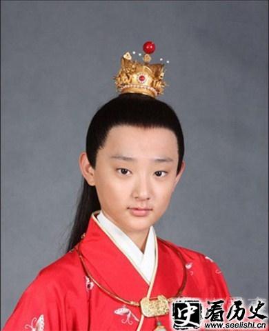 新版《红楼梦》贾宝玉剧照