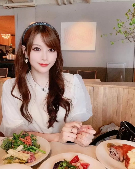 一路走来始终坎坷,从灰姑娘变成影后—相泽南