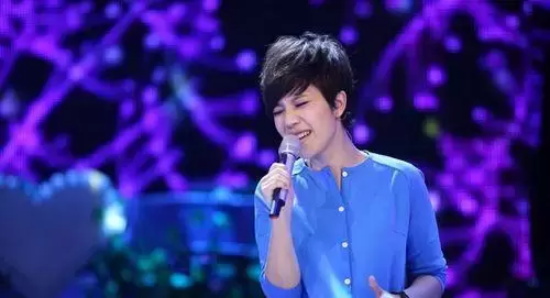 刘惜君李霄云怎么了?两人的关系真的是les恋吗