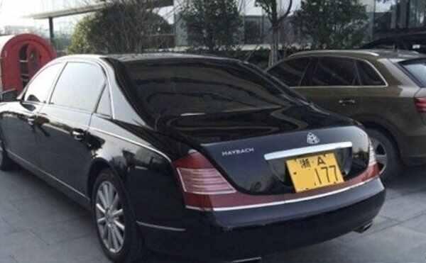 马云最好的一辆车是什么?马云一共几辆车-