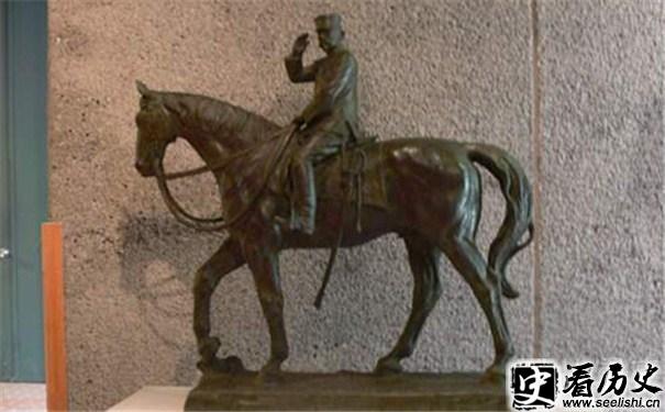 儿玉源太郎雕塑