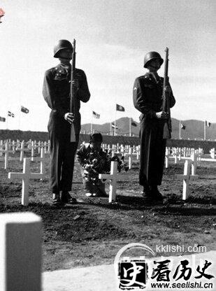 朝鲜战争惊人一幕 美向志愿军"送情报"