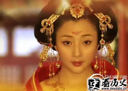 史上最受争议美女 到底谁最魅惑人心?