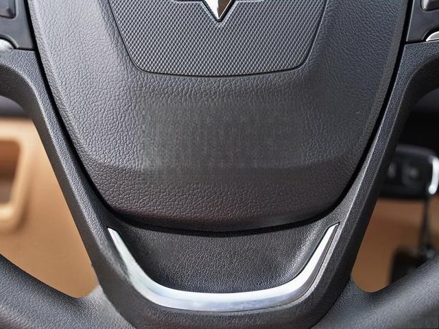 五菱宏光S最新款最低多少钱可以落地?五菱宏光S成交价-