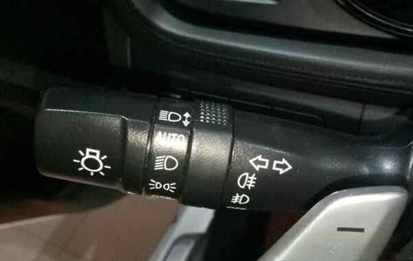 车辆灯光指示灯大全图解,全车灯光点亮标志图片-