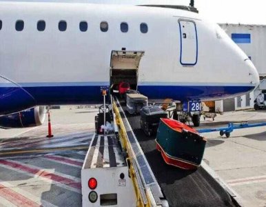 ​飞机托运怎么收费？航空托运费一般多少钱一公斤