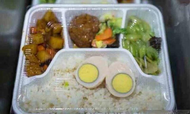 高铁餐车盒饭价目表2023,高铁上盒饭多少钱一盒-