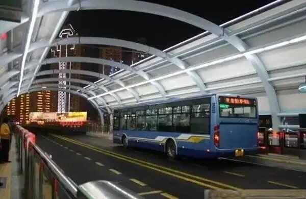 Brt是什么？brt和普通公交的区别？-