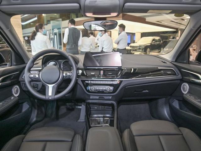 宝马1系最新款落地价最低多少钱?宝马1系购车价-