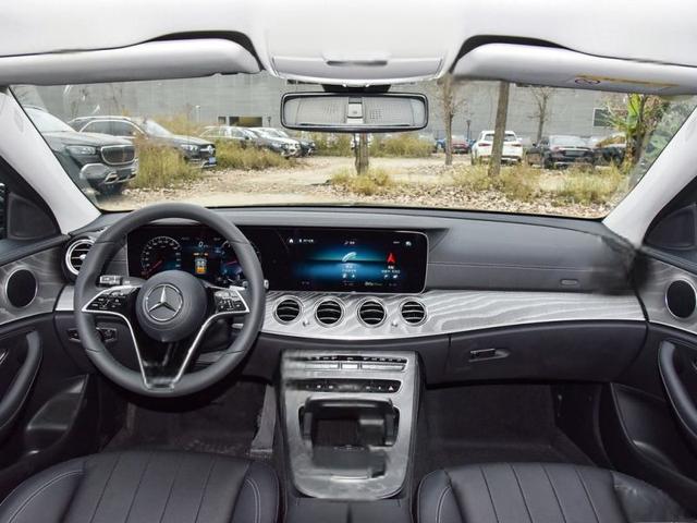 奔驰E级三厢最低多少钱可以落地？奔驰E级官方价-