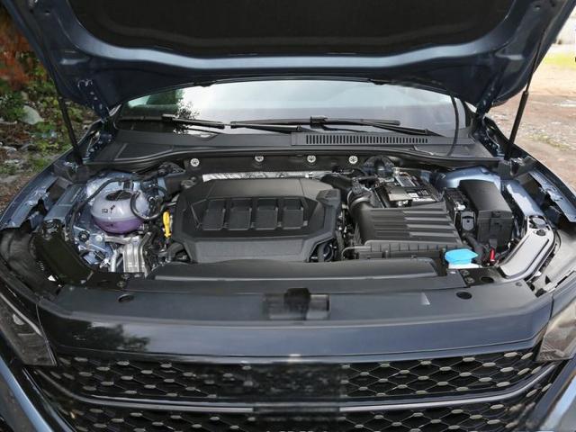 帕萨特2.0T最低价格是多少钱?帕萨特官方价-