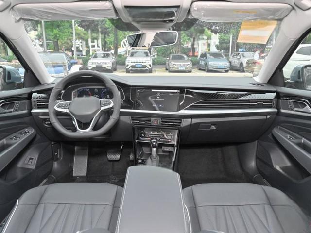 帕萨特2.0T最低价格是多少钱?帕萨特价格-