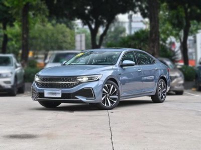 ​帕萨特2.0T最低价格是多少钱？帕萨特价格