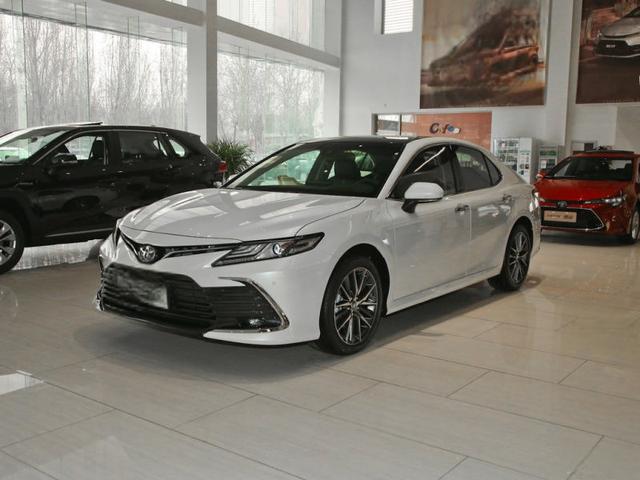 凯美瑞新款落地价多少钱?凯美瑞提车价-