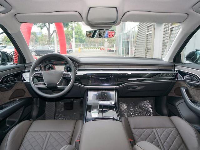 奥迪A8L2021款落地需要多少钱?-