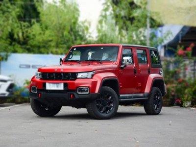 ​北京BJ402.0T落地要多少钱？北京BJ40官方价